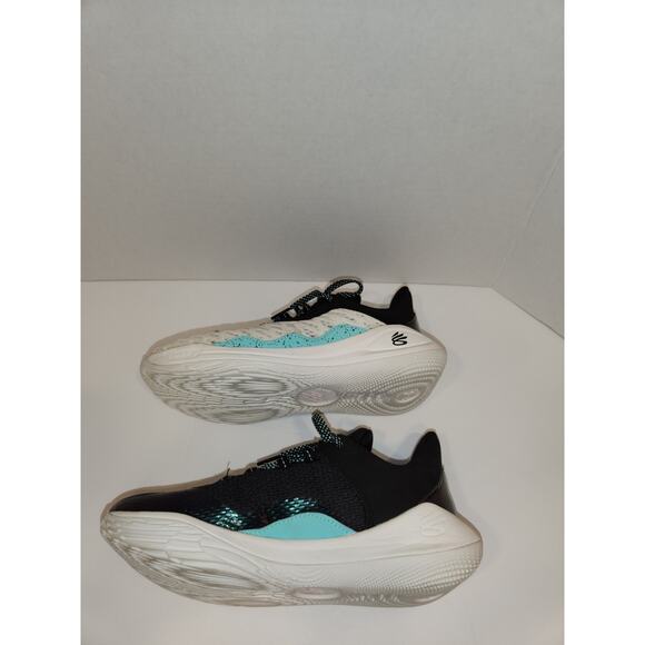 Disney Christmas 2025 Lil Rin Rin Plush Badge Red New